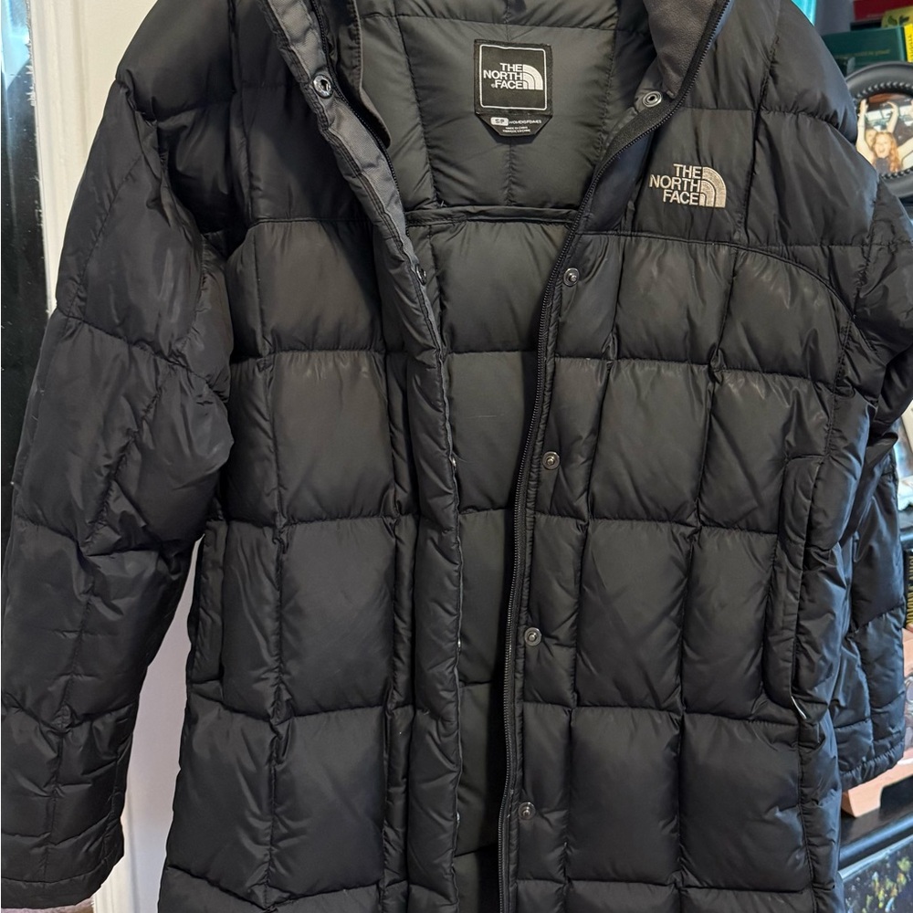 The North Face Black Puffer Jacket. Small